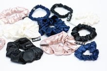Load image into Gallery viewer, 100% MULBERRY SILK HAIR SCRUNCHIES
